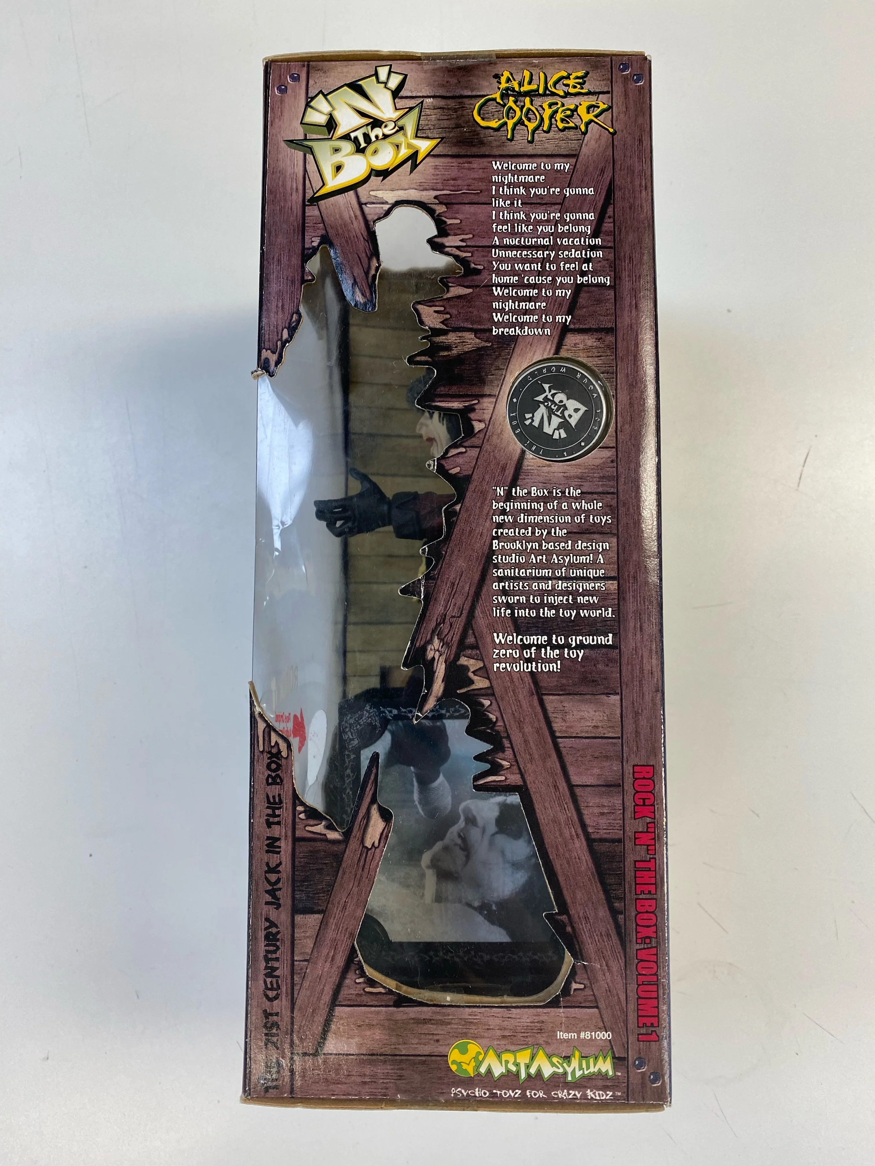 Art Asylum - 2001 - Alice Cooper "N" the Box Welcome to My Nightmare - Action Figure *DAMAGED BOX* - Image 2