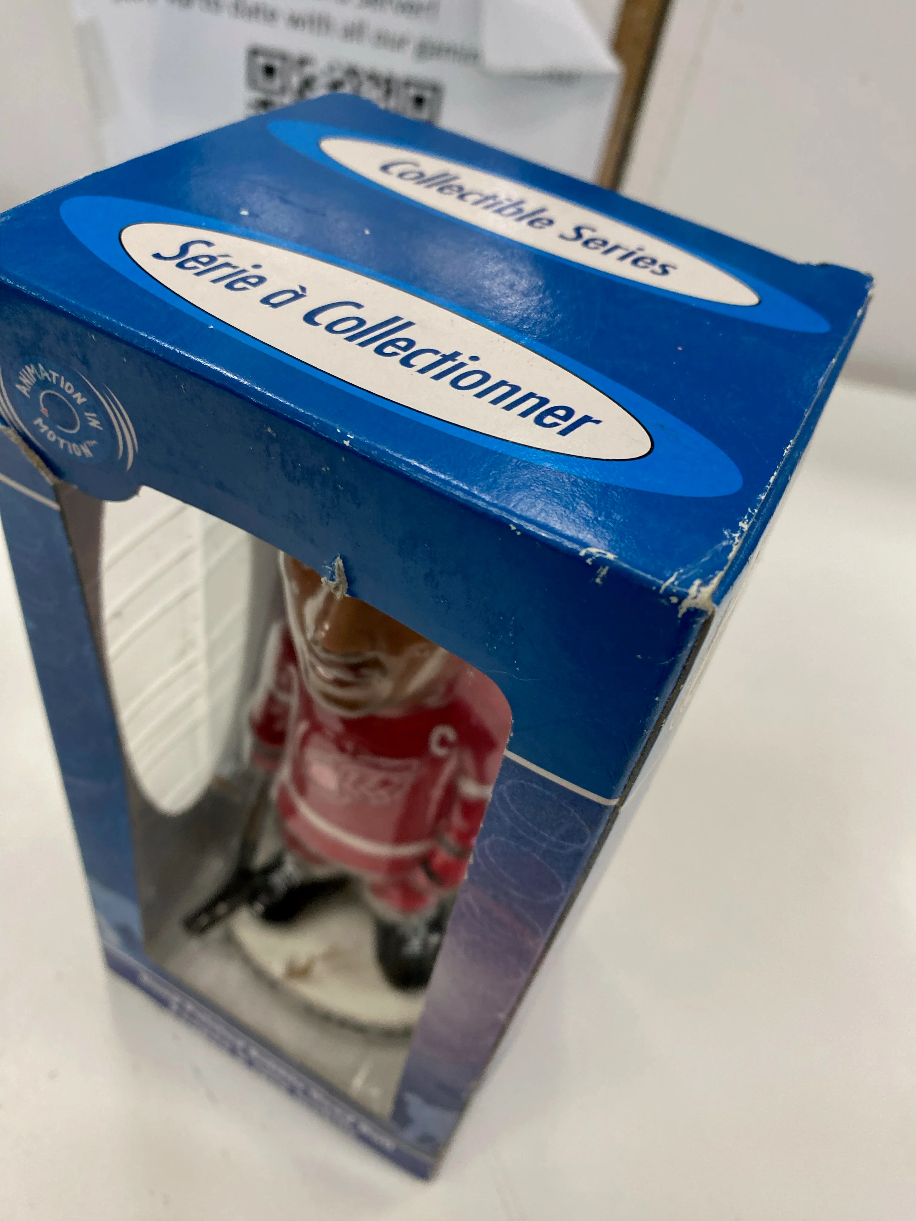 Bobble Dobbles - 2001 - Detroit Redwings - Steve Yzerman Hand Painted Bobble Head - Image 7