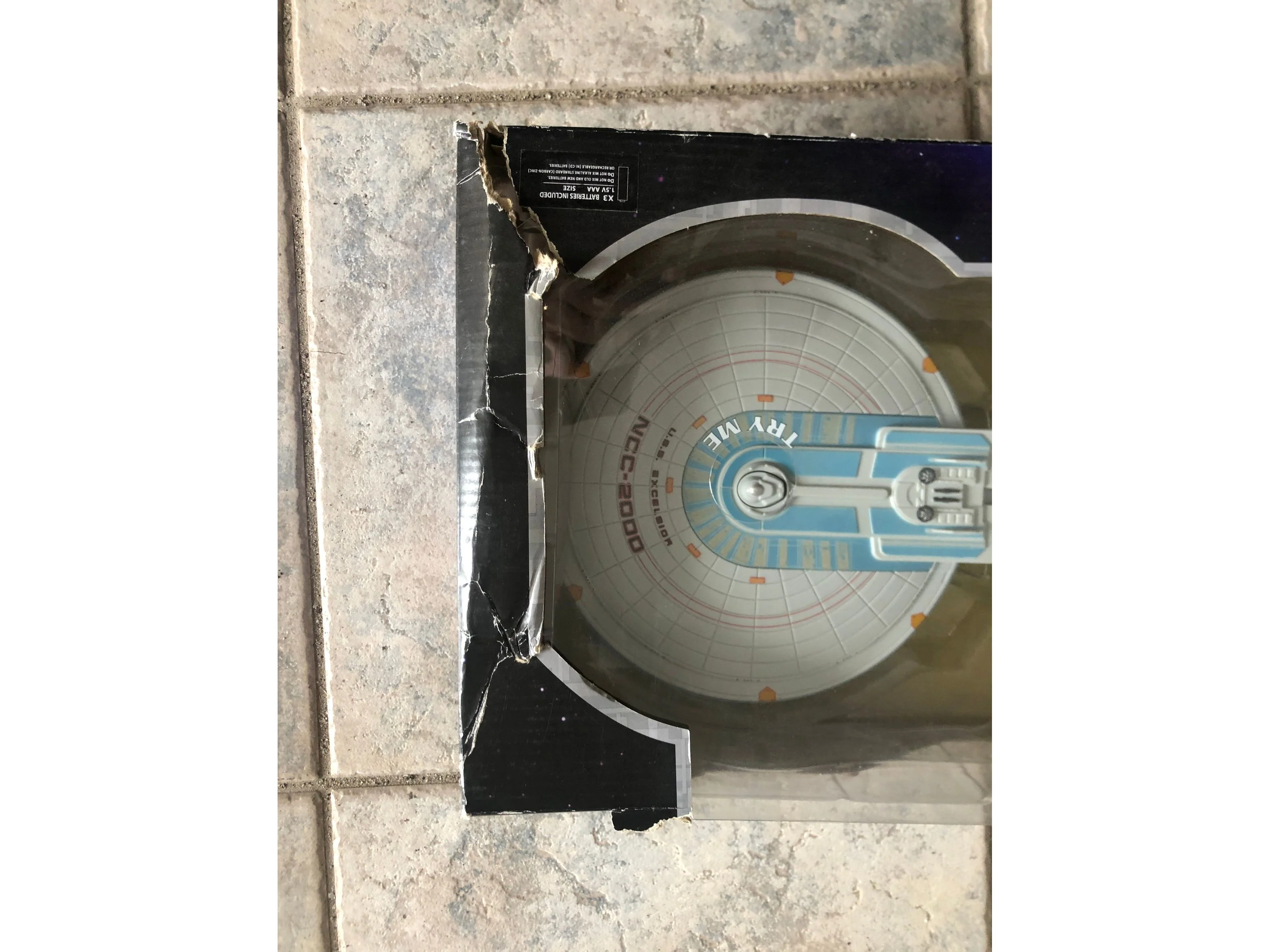 Diamond Select - Star Trek - Starship Legends - U.S.S Excelsior NCC-2000 - Electronic Starship Figure - Image 5