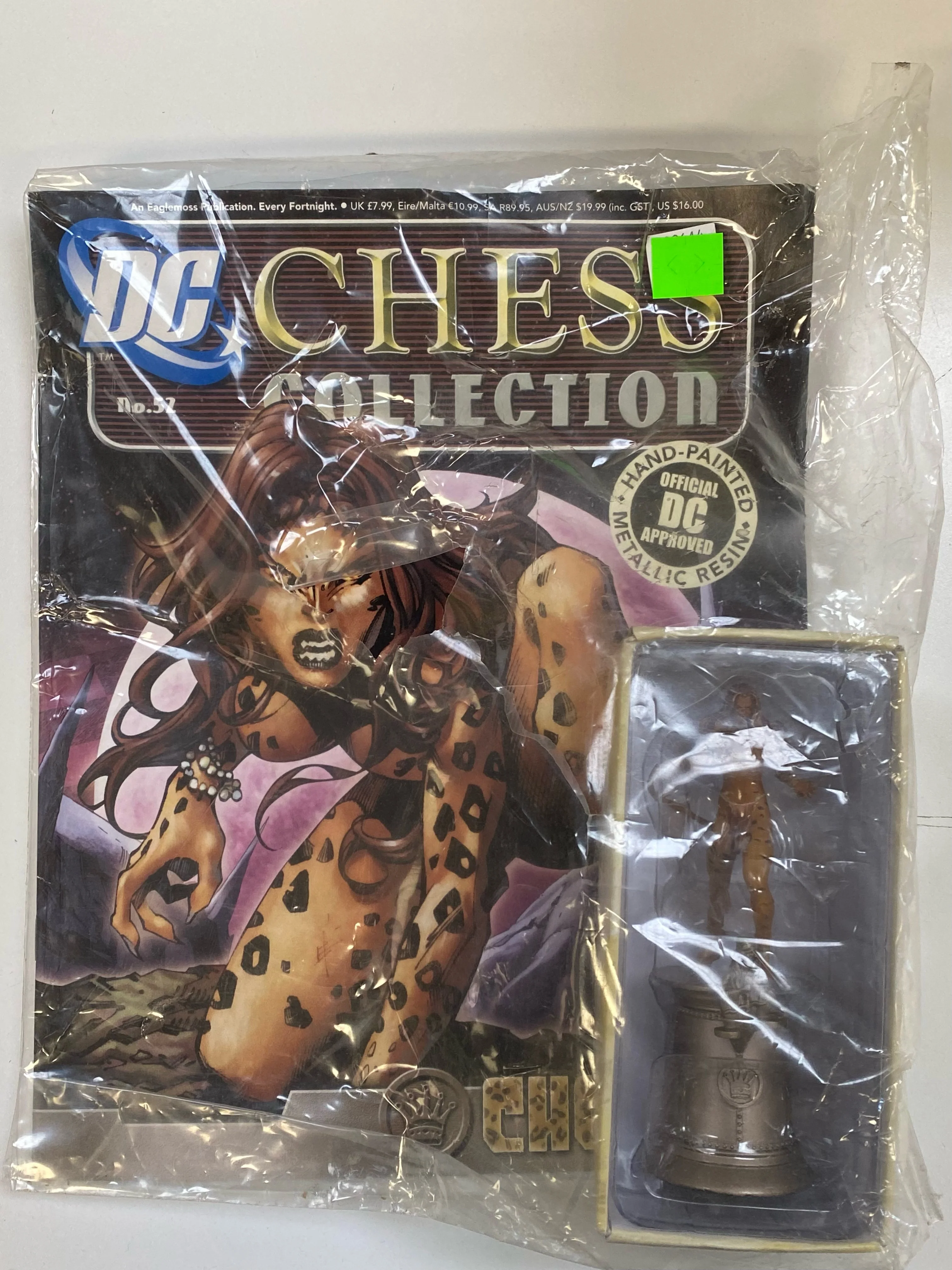 Eaglemoss - Official DC Chess Collection - Cheetah File & Boxed Figure *DAMAGED BOX*