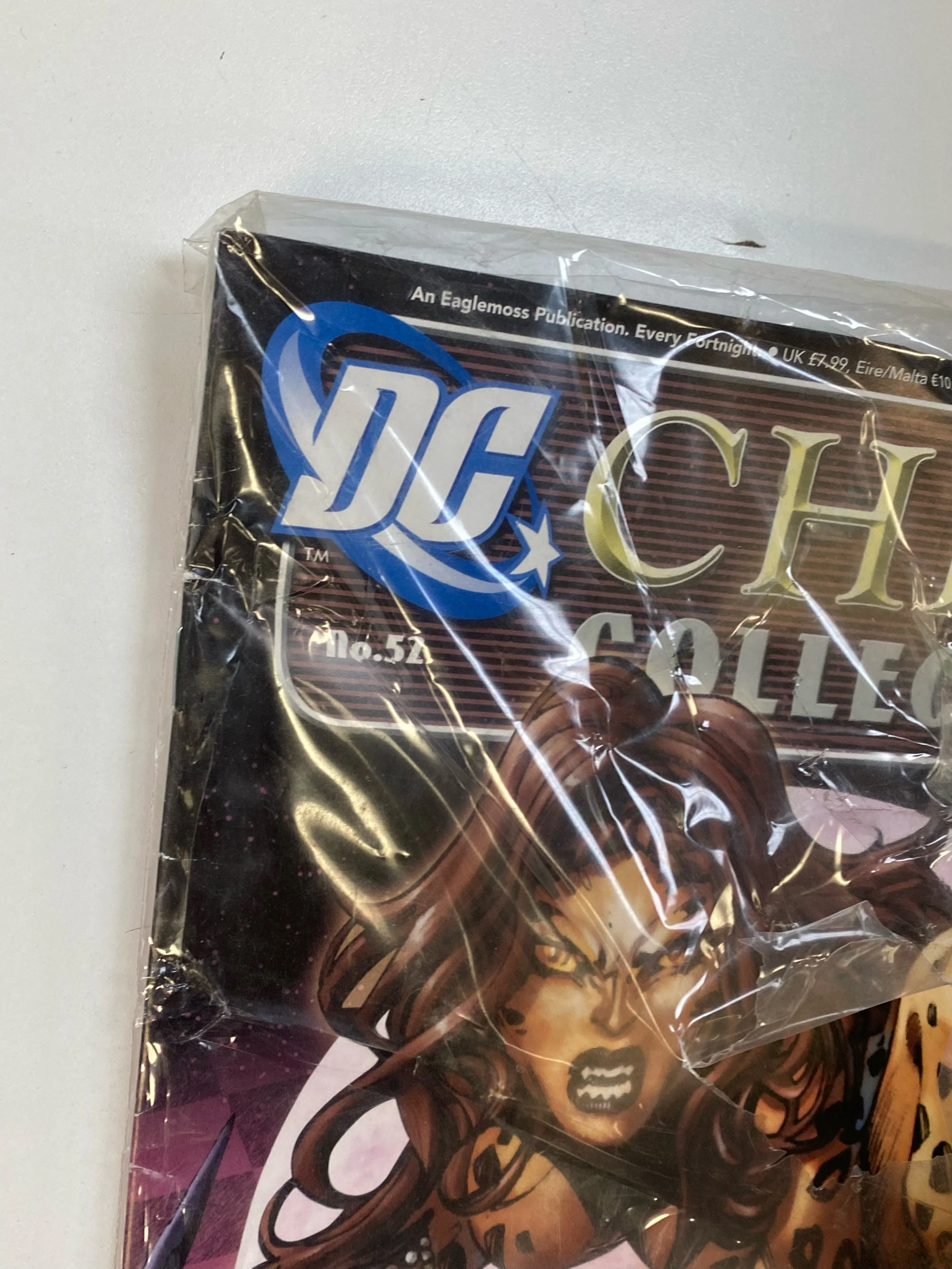 Eaglemoss - Official DC Chess Collection - Cheetah File & Boxed Figure *DAMAGED BOX* - Image 4