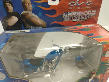Ertl - Joy Ride - OCC American Chopper Motorcycle Series - Mickey's Bike - Image 2