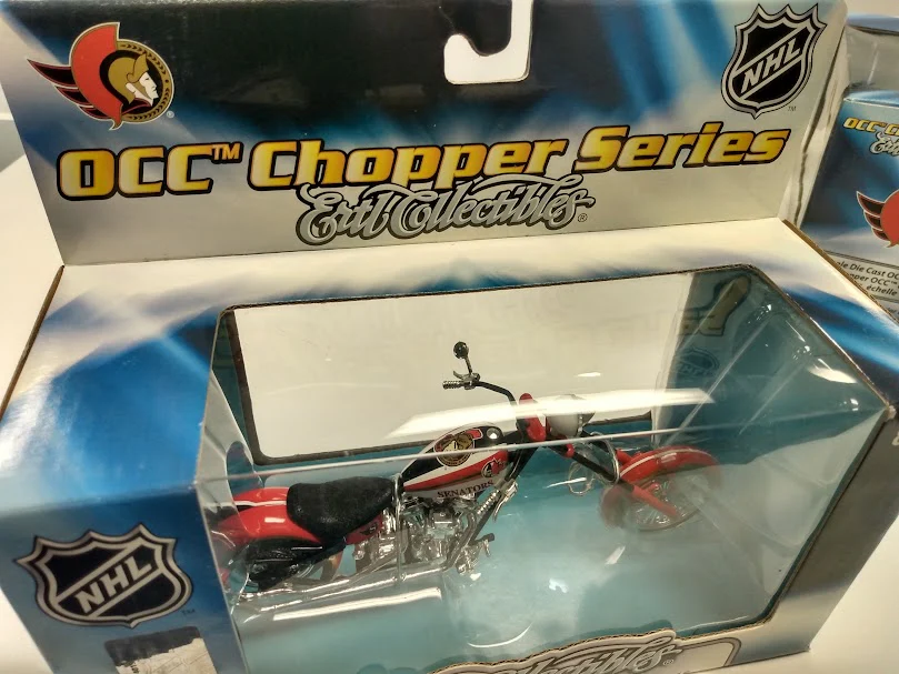 Ertl - NHL - OCC Chopper Motorcycle Series - Ottawa Senators - Image 4