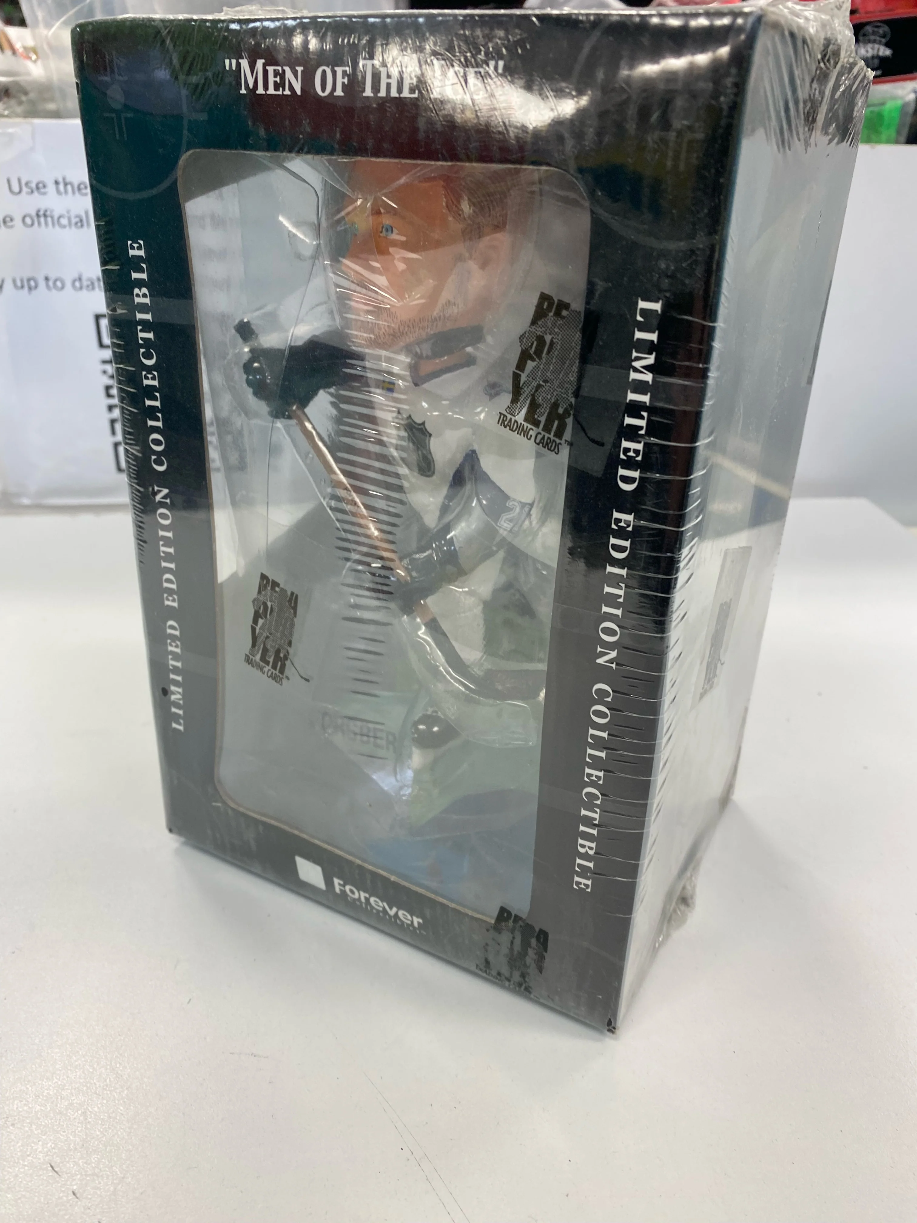Forever Collectibles - 2002 - NHL - Pete Forsberg - Men of the Ice Limited Edition Bobble Head - Sealed - Image 7