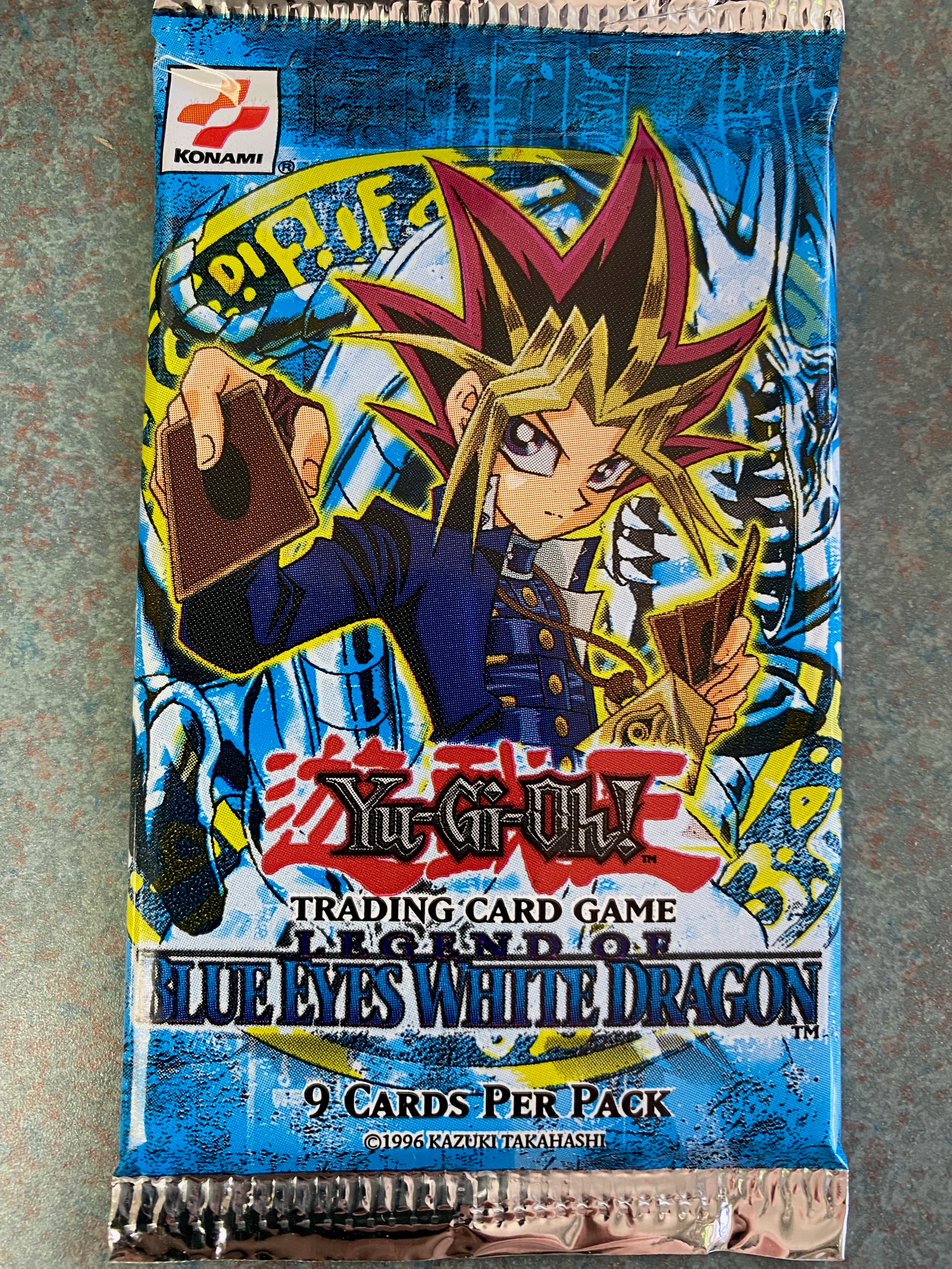 Konami - Yu-Gi-Oh! - 1996 - Legend of Blue Eyes White Dragon - Booster Pack - Unlimited Edition