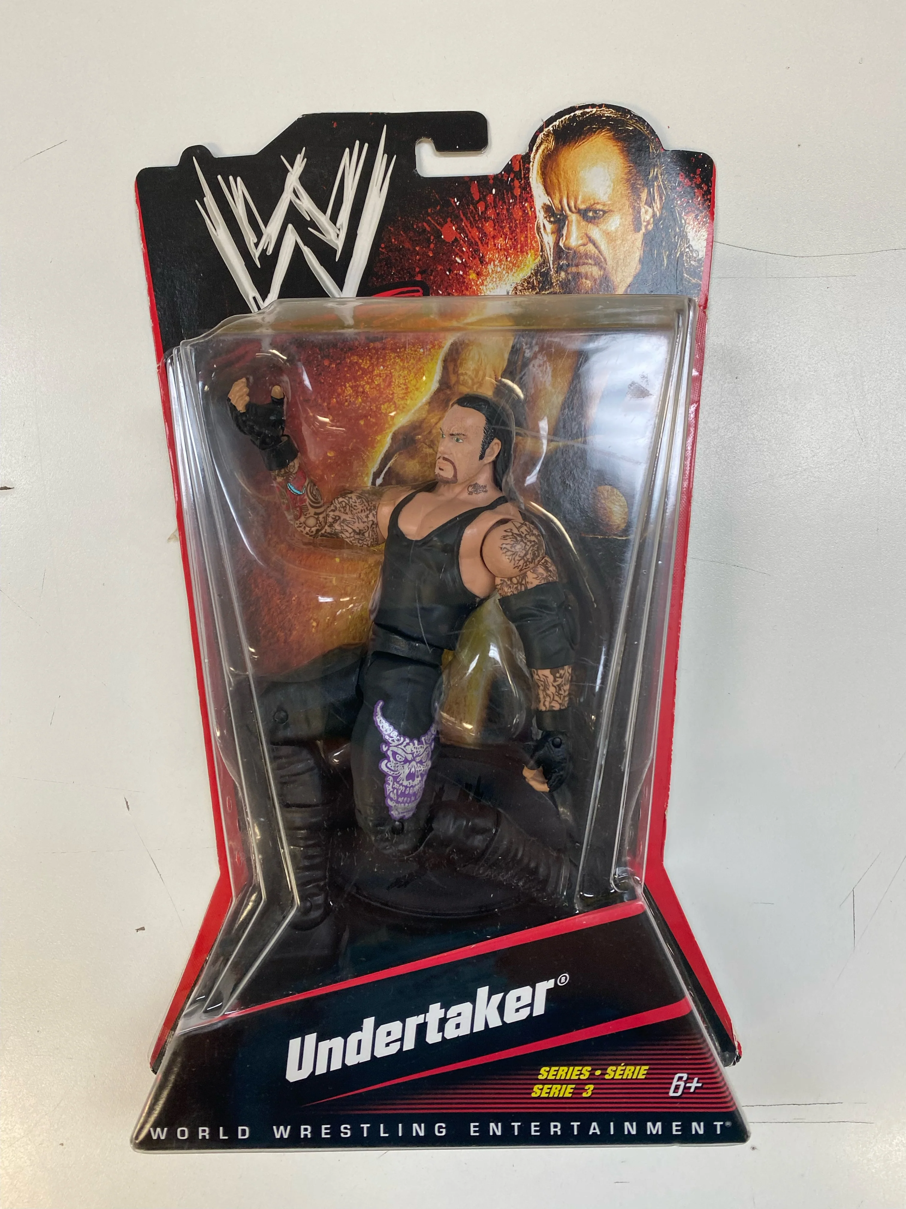 Mattel - 2010 - WWE - Undertaker - Series 3 - 7" Action Figure - R0018 *Damaged Box*
