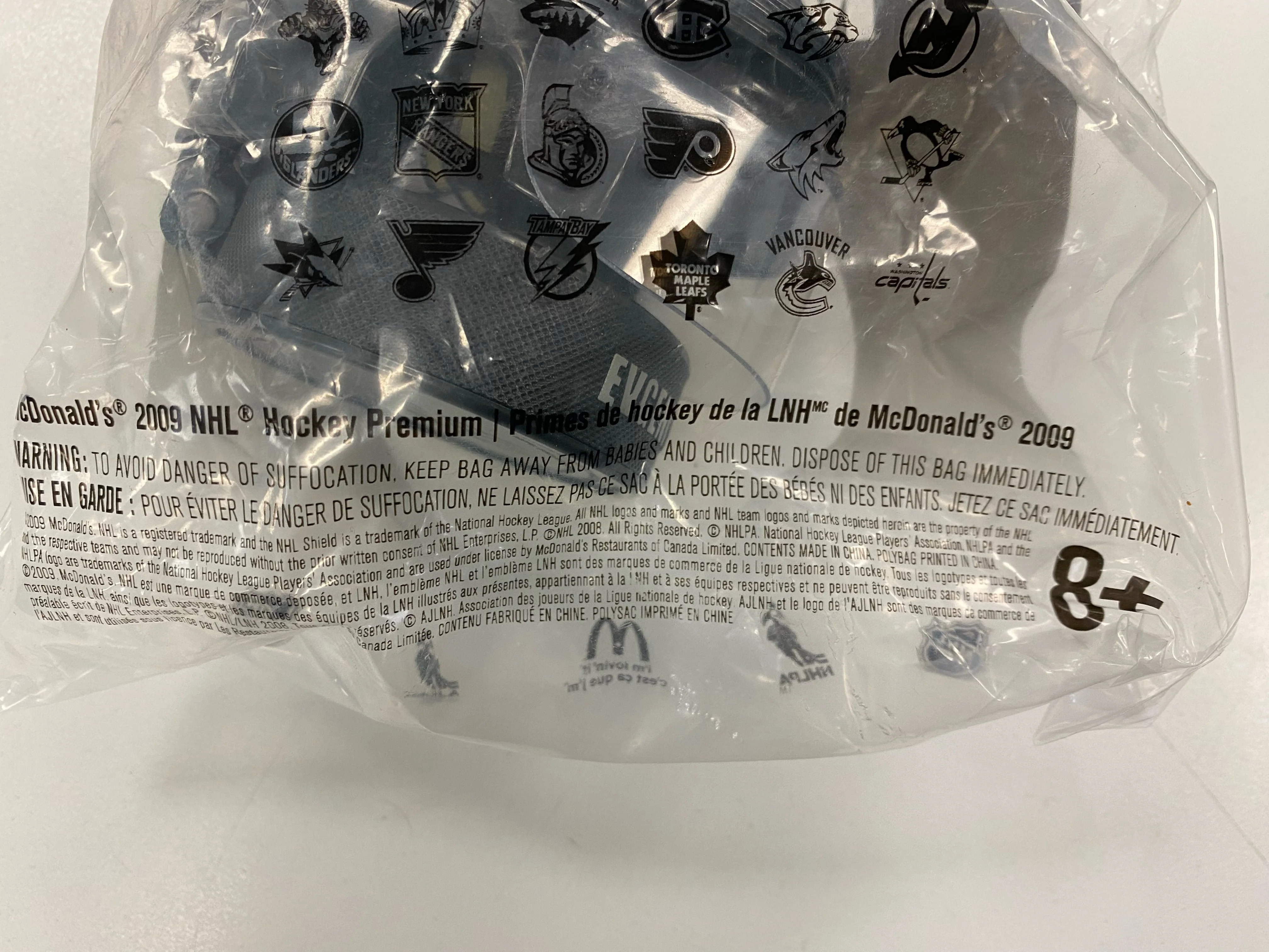 McDonalds - 2009 - NHL - Pittsburgh Penguins - Evgeni Malkin - Mini Helmet Sealed - Image 3