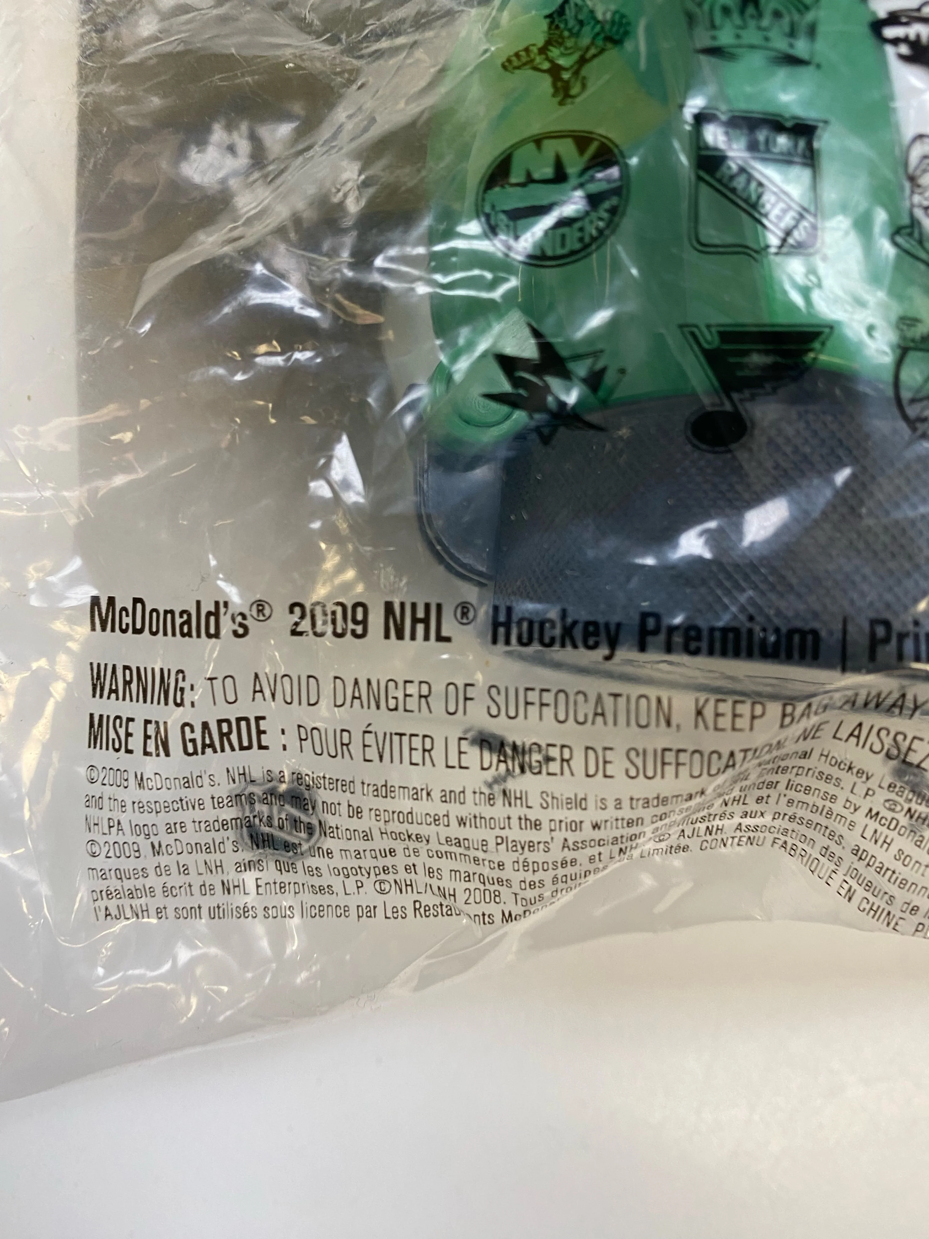 McDonalds - 2009 - NHL - Vancouver Canucks - Roberto Luongo - Mini Helmet Sealed