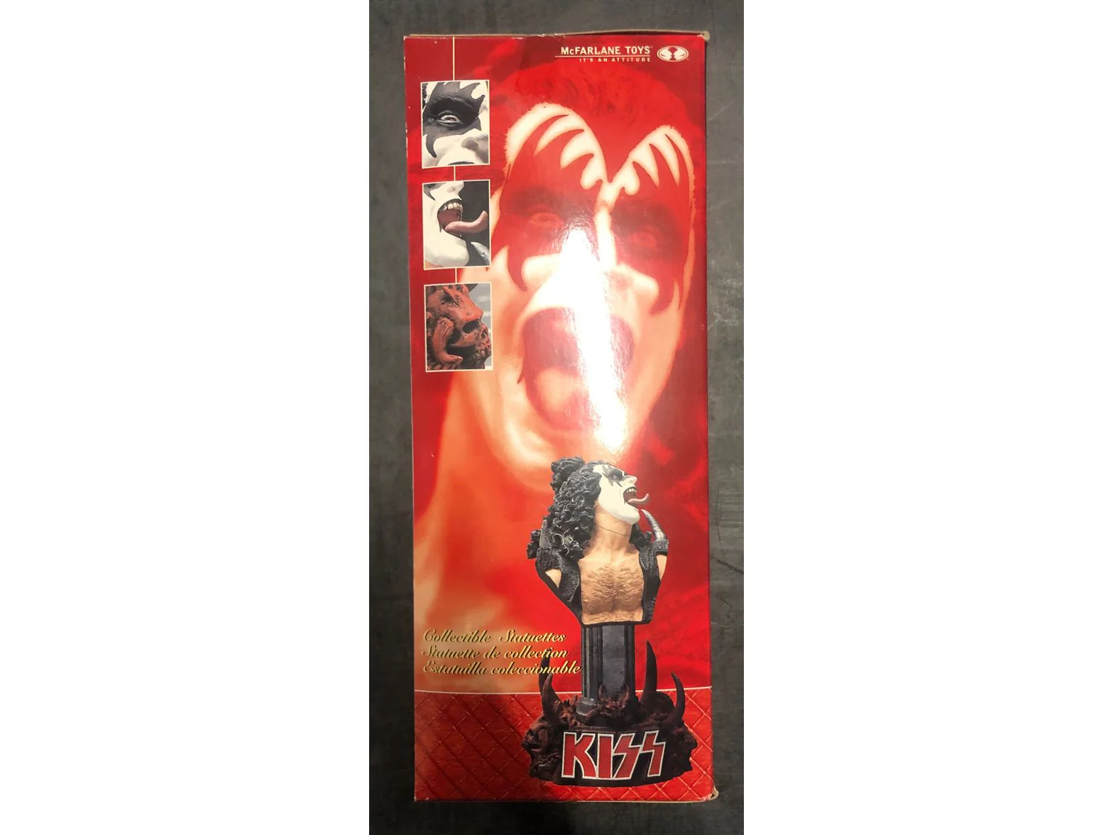 McFarlane Toys - 2002 - KISS - Gene Simmons - Action Figure - Image 4