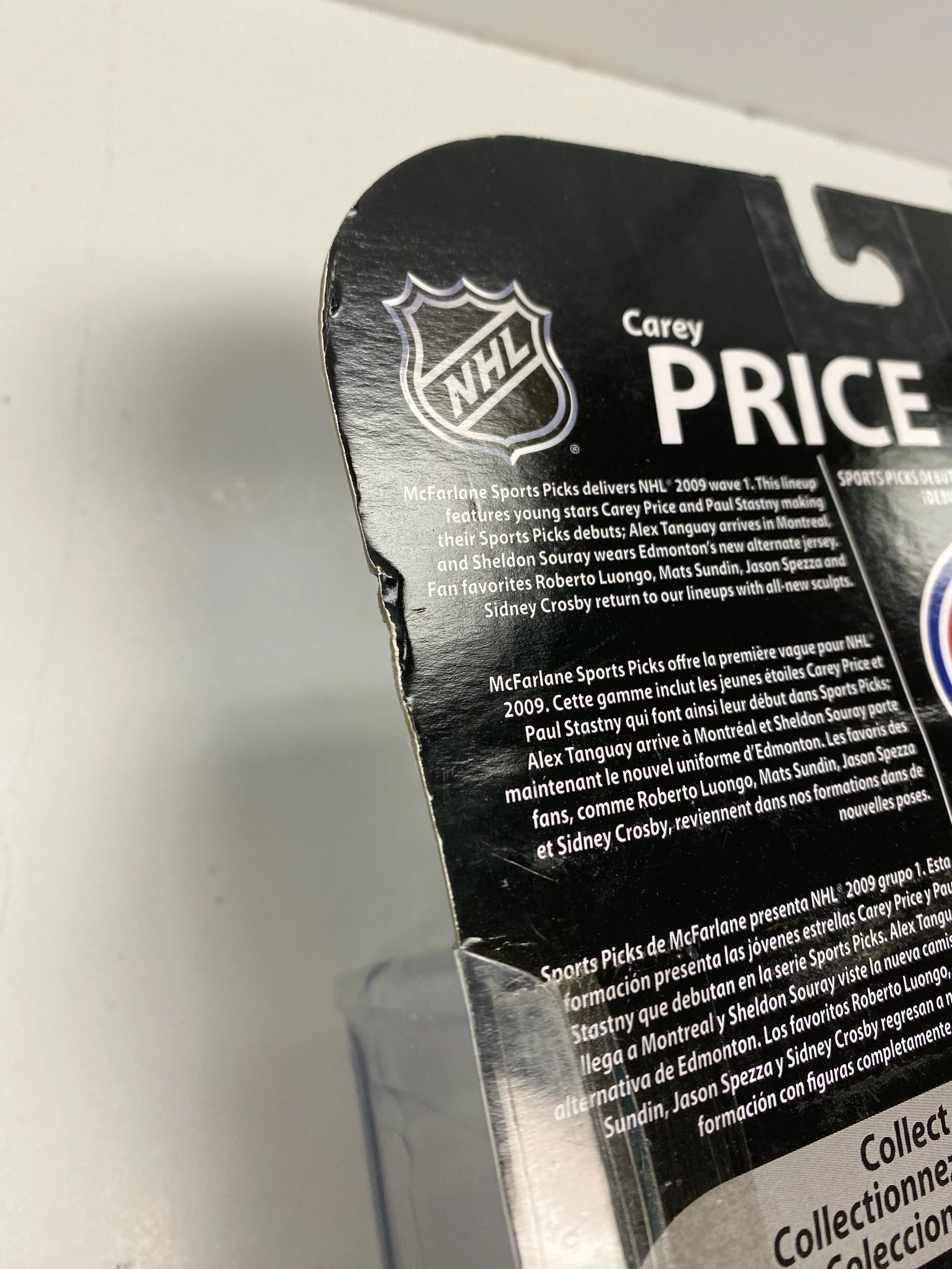 McFarlane Toys - NHL - Montreal Canadiens - Carey Price Figure *DAMAGED BOX* - Image 8