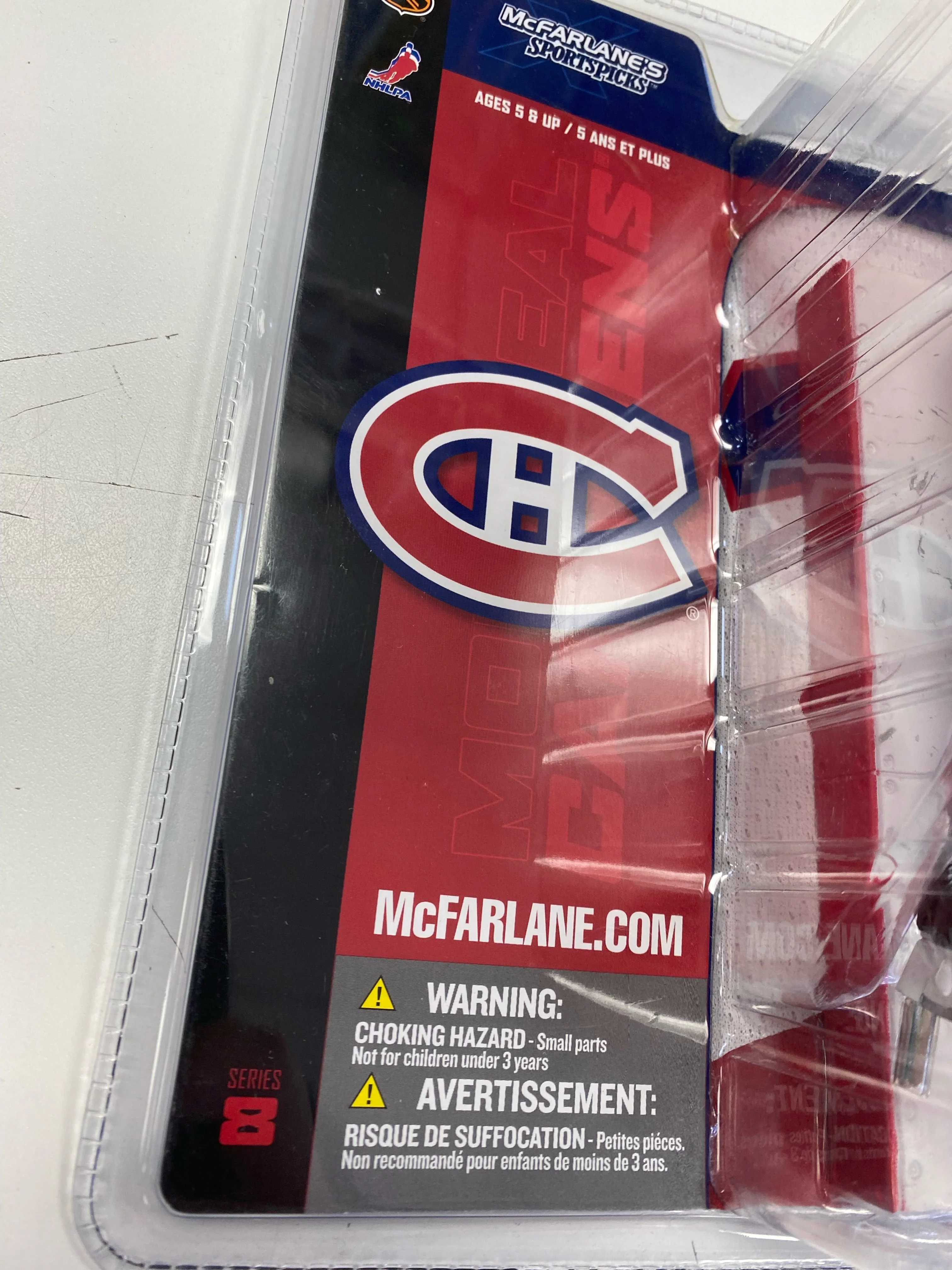 McFarlane Toys - NHL - Montreal Canadiens - Chris Chelios Figure - Image 3