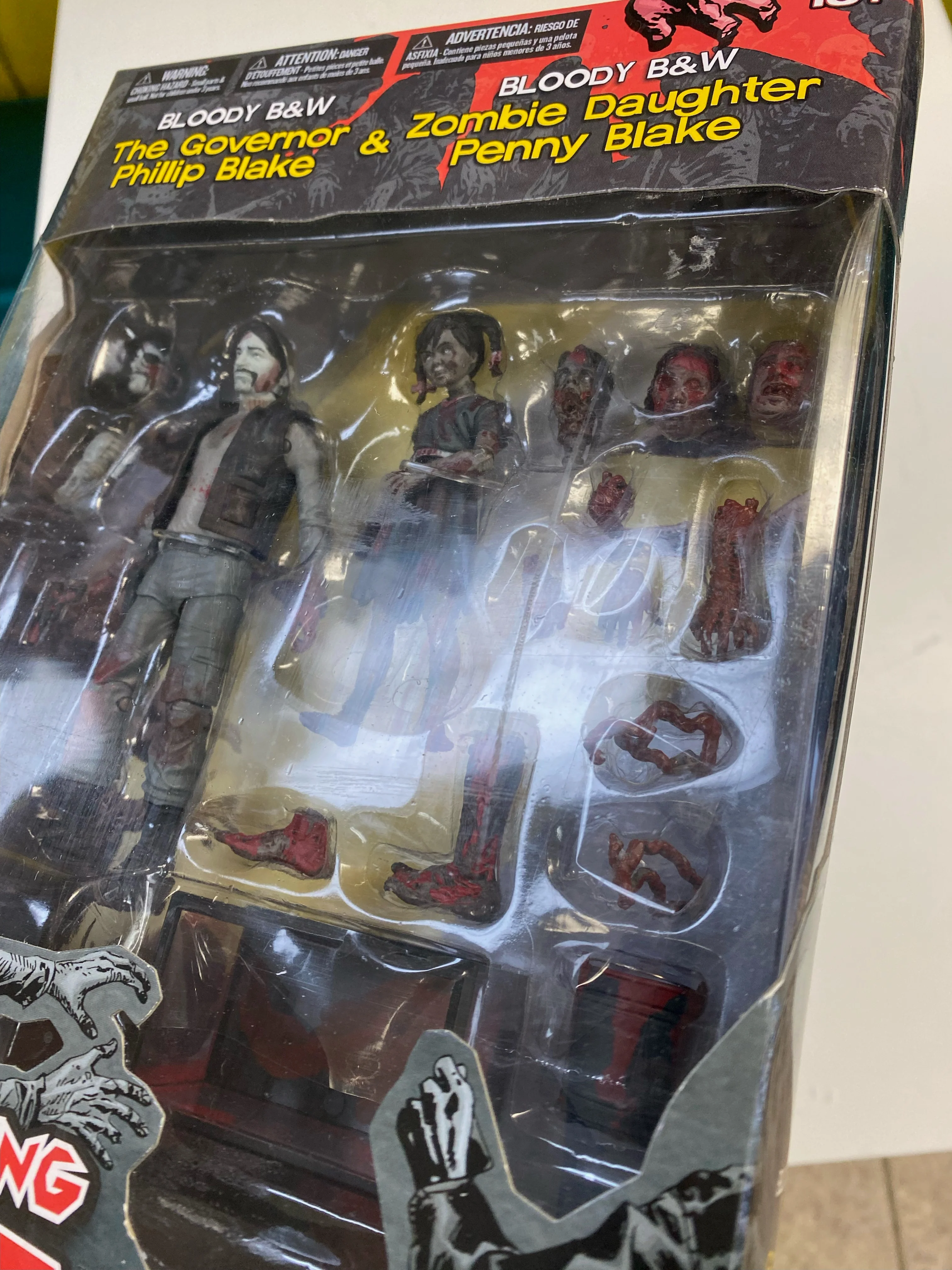 McFarlane Toys - Walking Dead - Bloody Black & White Governor and Daughter Penny Blake - Series 2 Figure Set - PX Previews Exclusive - Image 7