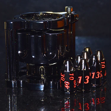Merchant Guild House - Metal Revolver Dice Set - Black - Image 2