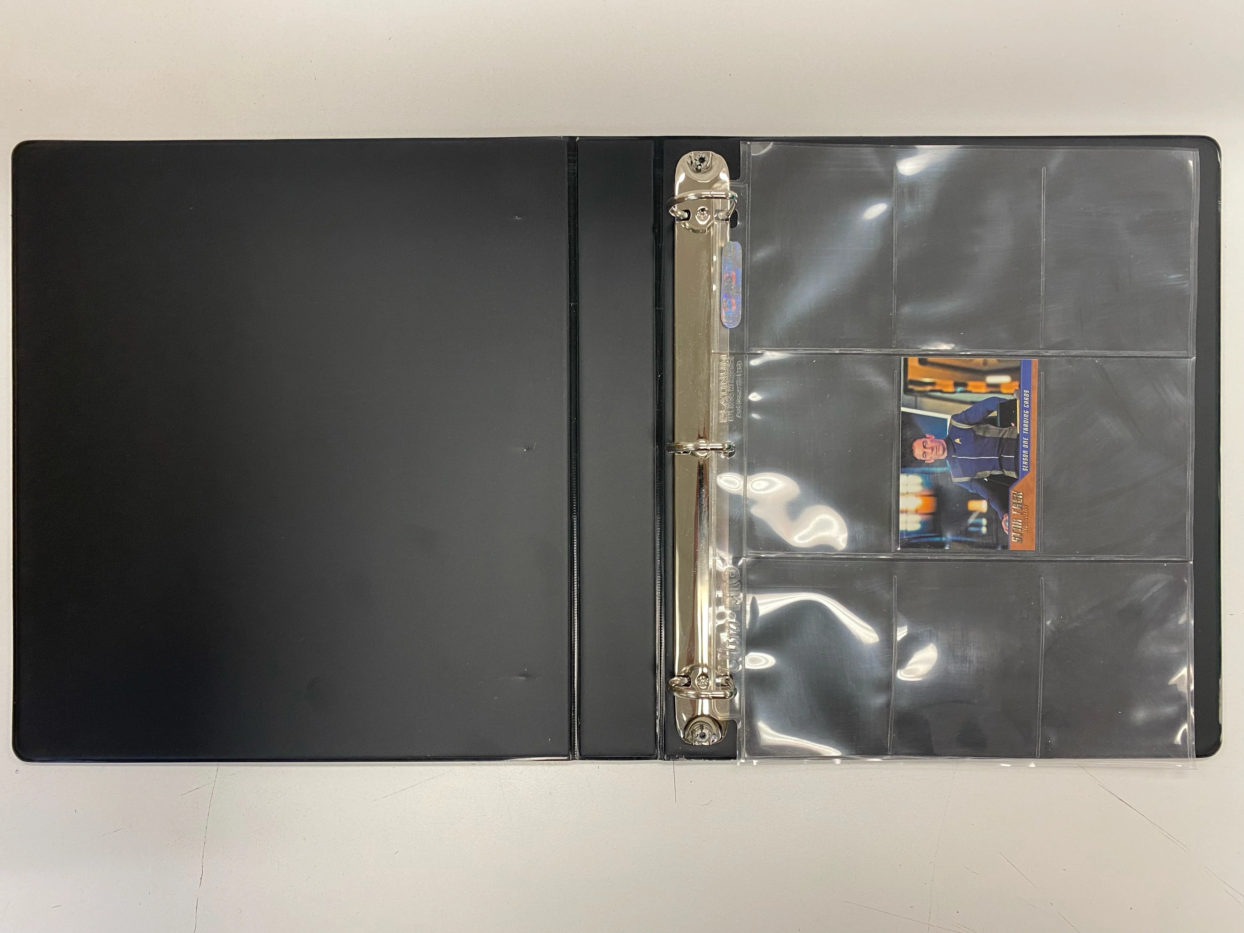 Rittenhouse - Star Trek - Discovery - Season 1 Trading Cards - Binder - Image 2