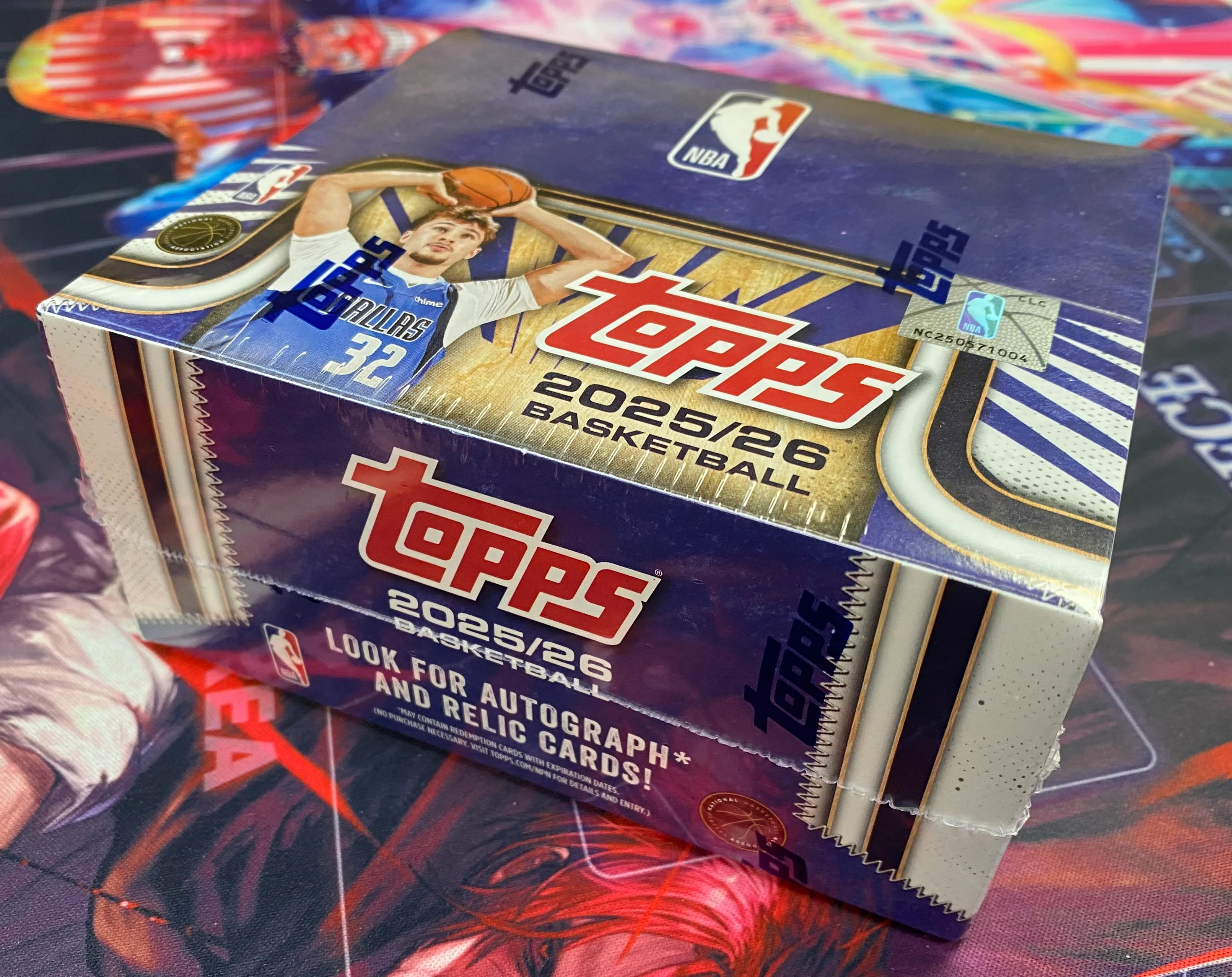 Topps - 2025-26 - Basketball - Flagship - Retail Box - Image 4