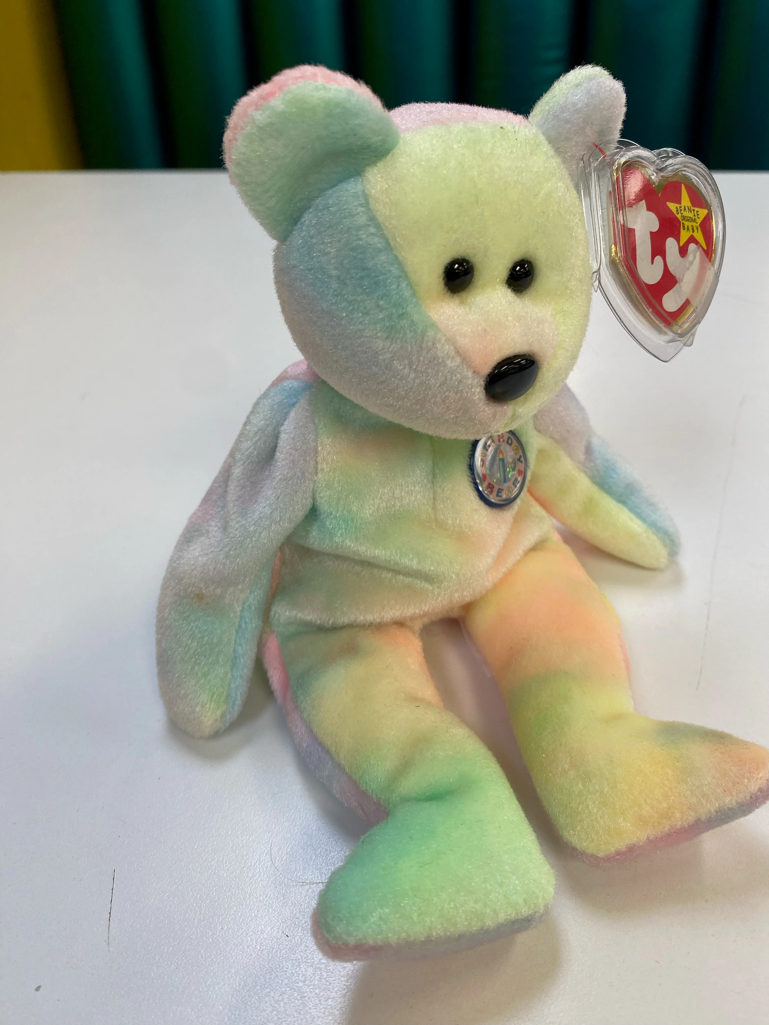 TY Beanie Baby - B.B. Bear the Birthday Bear - Image 3