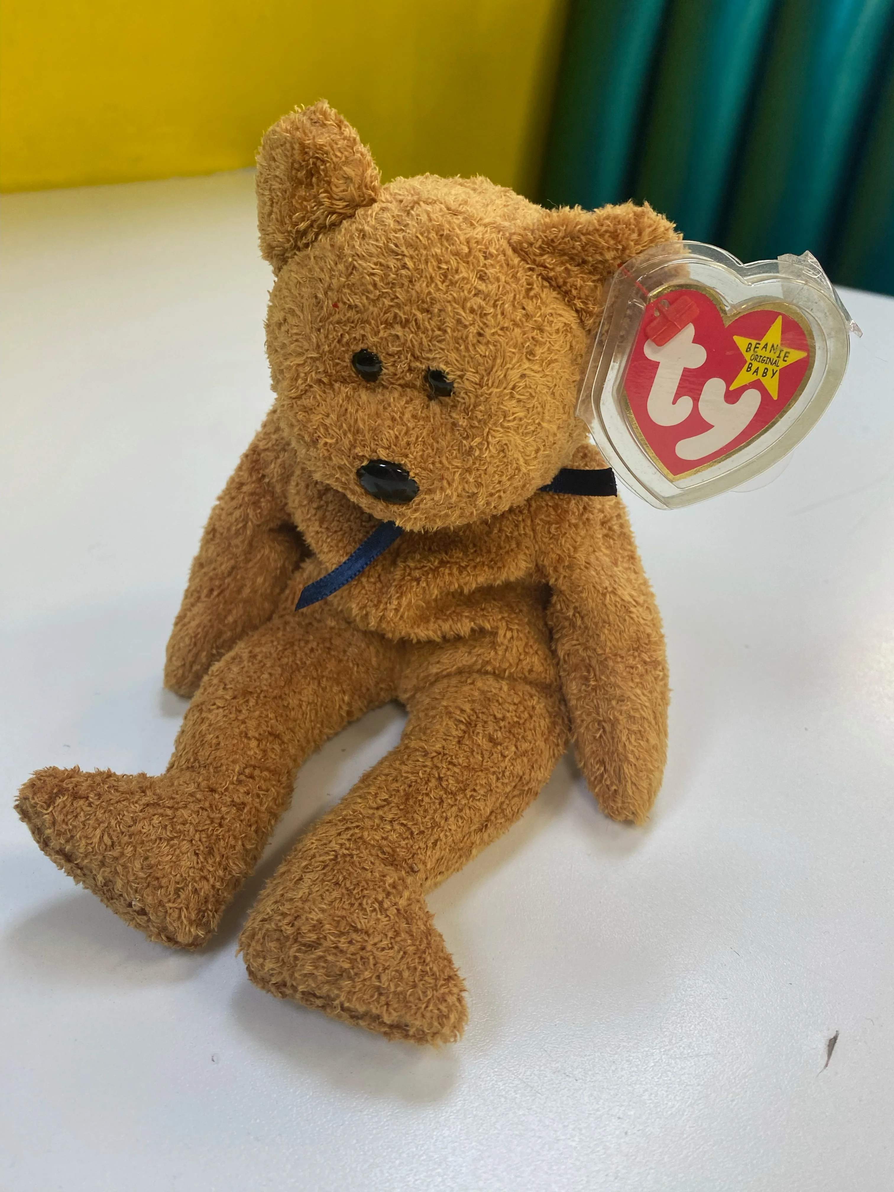 TY Beanie Baby - Fuzz the Bear - Image 2