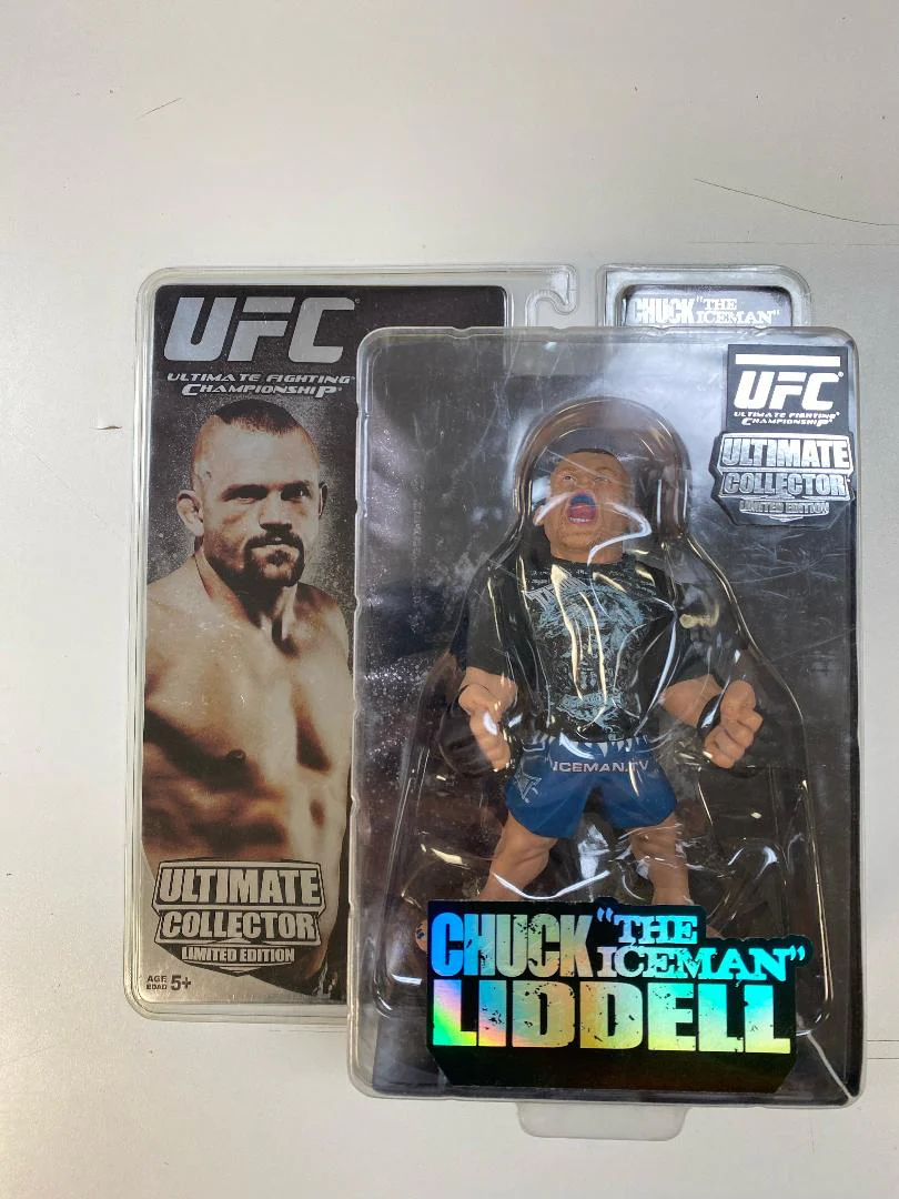 Ultimate Collector - Series 1 - Limited Edition - Chuck "The Iceman" Liddell - Action Figure - Image 2