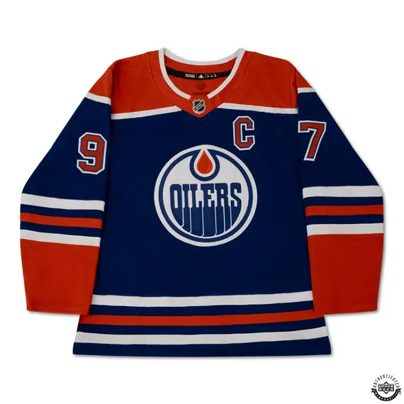 Upper Deck Authenticated - Connor McDavid Autographed & Inscribed "800 PTS 2/21/23" Royal Blue Adidas Edmonton Oilers Jersey - Image 3