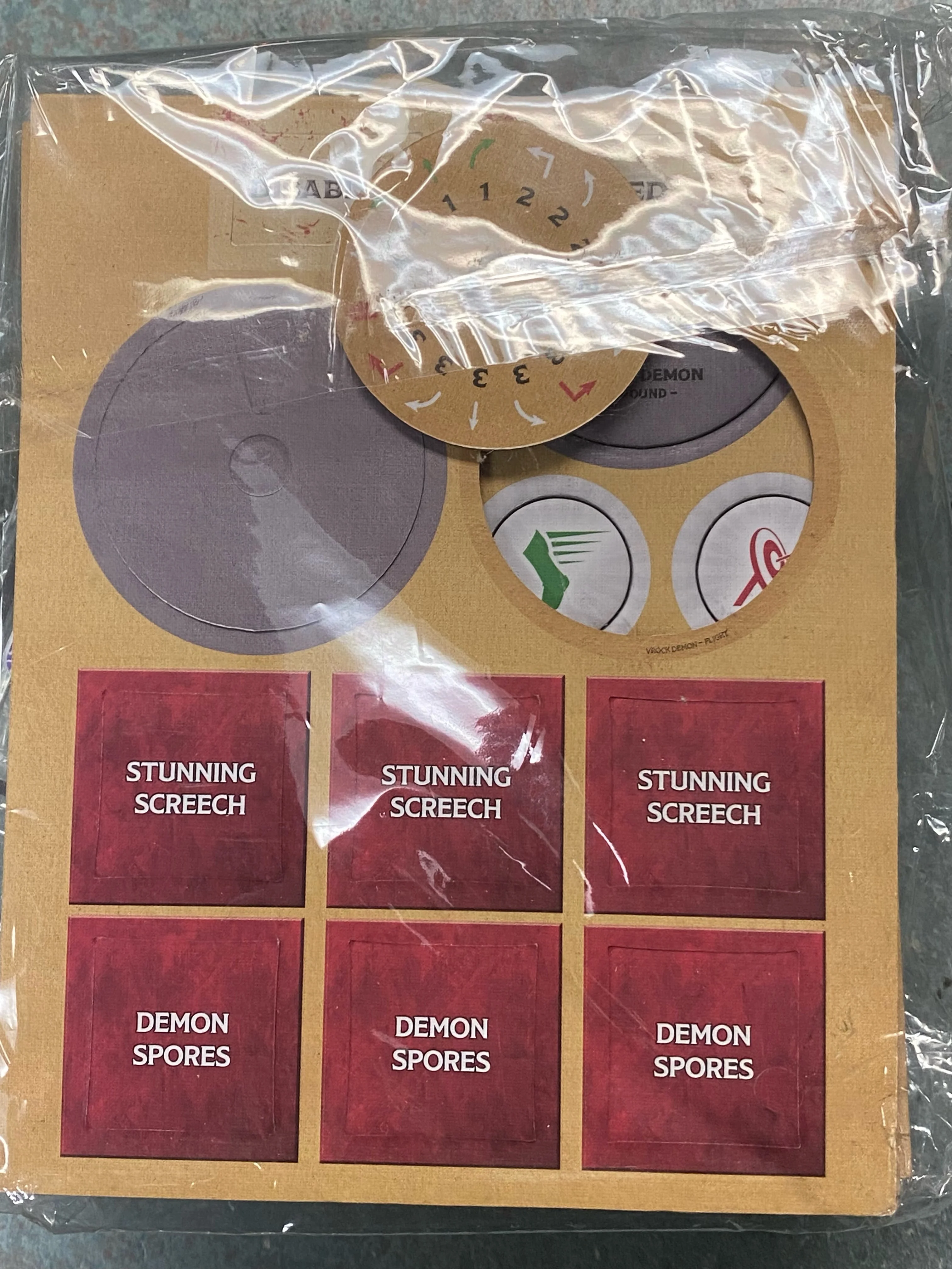 Wizkids - Dungeons & Dragons - Attack Wing - Vrock Demon & Token Set - Image 2